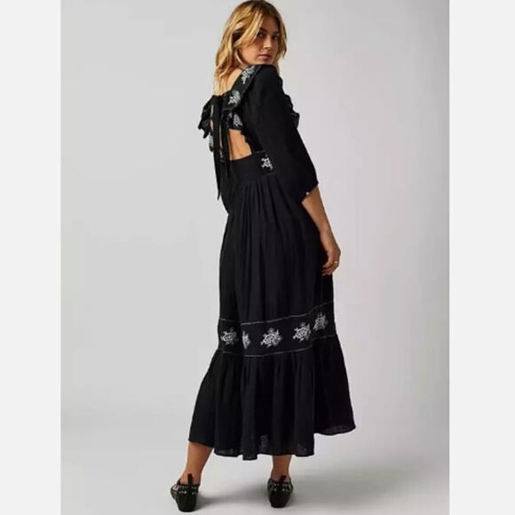 Free People Black Embroidered Boho Peasant Dress Size S/M NWT - Picture 2 of 10